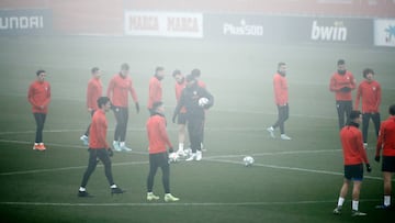 Simeone, en el entrenamiento en el Cerro del Espino.