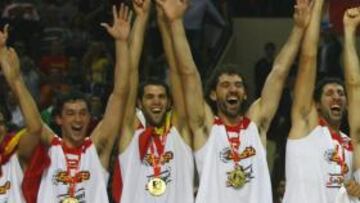 <b>ÉXITO. </b>España, celebrando el título del Eurobasket en 2009.