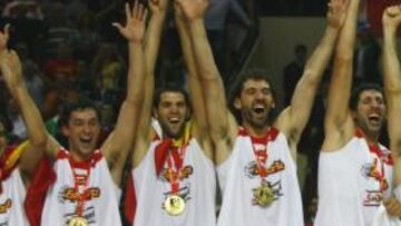 <b>ÉXITO. </b>España, celebrando el título del Eurobasket en 2009.