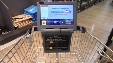 Carros de la compra autónomos que nos guían, el futuro de los supermercados