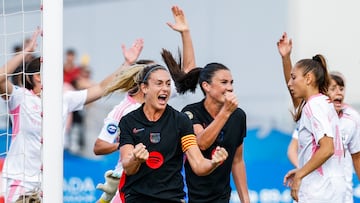 FUENLABRADA (MADRID), 05/10/2024.- La delantera del Barcelona Alexia Putellas (c) celebra tras marcar un gol ante el Madrid CFF durante el partido de Liga F que se disputa este sábado en Fuenlabrada. EFE/ Rodrigo Jiménez