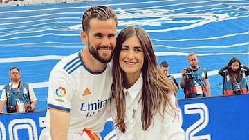 Nacho Fernández reacciona al ver a su mujer sujetando una piña en un supermercado