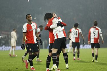 Feyenoord en Champions: ¿Qué necesita el equipo de Santi Giménez para clasificar directo a octavos de Final?