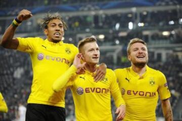 Marco Reus, Ciro Immobile y Pierre-Emerick  celebrando un gol del Borussia de Dortmund