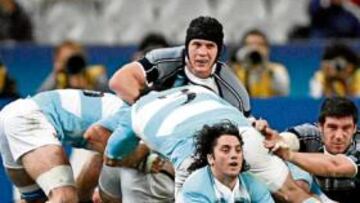 <b>PICHOT AL TIMÓN. </b>Agustín Pichot gobernó con mano firme la delantera argentina en un partido con mucho tono físico.