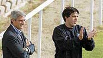 <b>CONTRA ESTARÁ ANTE OSASUNA. </b>La intención de los médicos del Atlético es la de recuperar a Contra para el encuentro ante Osasuna. Ayer saltó al campo y habló con el gerente, Clemente Villaverde, que fue a Majadahonda.