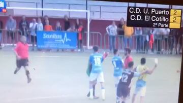 Vergonzoso botellazo a un árbitro en la Tercera canaria