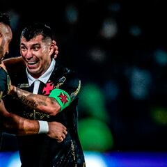 Una polémica leyenda de Brasil se mete en el ‘caso Medel’: “Lo que me irrita...”