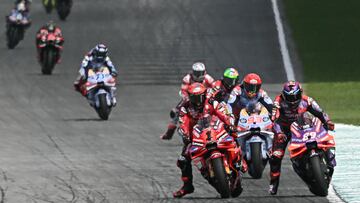 Espectacular duelo de Pecco y Martinator en las tres primeras vueltas de Malasia.