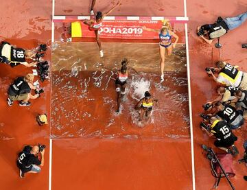 Competición femenina 3000 obstáculos mundiales de Doha.