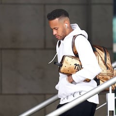 Neymar lamenta no estar en la final y felicita a Rakitic y Mbappé