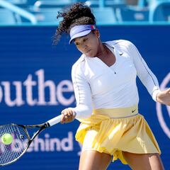 Osaka crashes out of Cincinnati Masters in first round