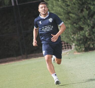 Joaquín Muñoz regresa a Huesca, donde debutó... contra el Málaga