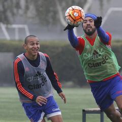 Beccacece oficializa primeros cortados en Universidad de Chile