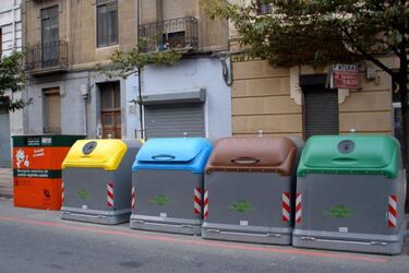 Barcelona prueba contenedores ‘smart’ que saben si reciclas o no
