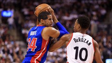 TORONTO, ON - OCTOBER 26: Tobias Harris #34 of the Detroit Pistons looks to pass the ball during the first half of an NBA game against the Toronto Raptors at Air Canada Centre on October 26, 2016 in Toronto, Canada. NOTE TO USER: User expressly acknowledges and agrees that, by downloading and or using this photograph, User is consenting to the terms and conditions of the Getty Images License Agreement.   Vaughn Ridley/Getty Images/AFP
 == FOR NEWSPAPERS, INTERNET, TELCOS &amp; TELEVISION USE ONLY ==