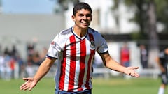 Sebasti&aacute;n Mart&iacute;nez, Chivas