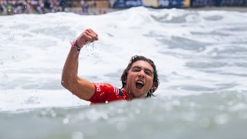 PUNTA ROCA, LA LIBERTAD, EL SALVADOR - JUNE 17: Griffin Colapinto of the United States after winning the Final at the Surf City El Salvador Pro on June 17, 2022 at Punta Roca, La Libertad, El Salvador. (Photo by Thiago Diz/World Surf League)