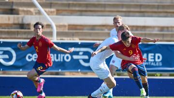 Los Sub-19 Kevin Sánchez y Boñar, ante Noruega (RFEF).