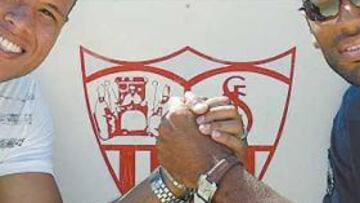 <b>APUESTA OFENSIVA. </b>Luis Fabiano y Kanouté conformarán la apuesta atacante de Juande Ramos para combatir a los alemanes.