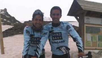 <b>PREPARACIÓN. </b>Jesús Hernández y Alberto Contador, en Sierra Nevada.