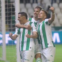El Córdoba prolonga su gran serie como local