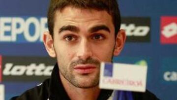 Adrián: "En la selección solemos jugar diferente y somos los que atacamos más"