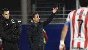 23-11-25. BORJA JIMÉNEZ, EN EL PARTIDO DEL SPORTING EN EL ALCORAZ.