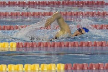 Fue récord de España en la modalidad de 200m libres.

