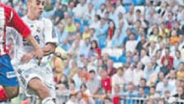 <b>LA OCASIÓN DEL KUN. </b>Agüero pudo sentenciar a favor del Atlético en la primera vuelta. Pero tiró alto.