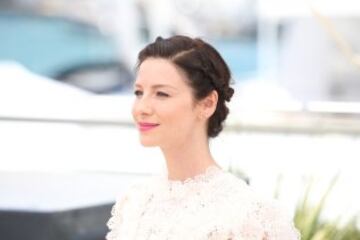 CANNES, FRANCE - MAY 12: Caitriona Balfe attends the "Money Monster" Photocall during the 69th annual Cannes Film Festival on May 12, 2016 in Cannes, France. (Photo by Gisela Schober/Getty Images)