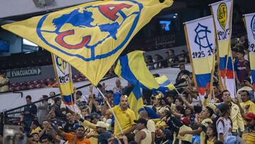Afición del América durante el partido contra Cruz Azul.
