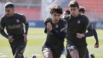 Jo&atilde;o F&eacute;lix, del Atl&eacute;tico, en el entrenamiento.