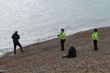 Coronavirus UK: Police chief calls for public to play their part this weekend