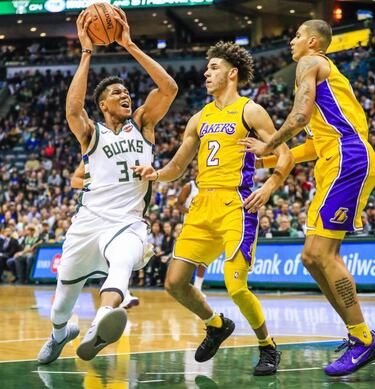 Lonzo Ball hace historia: triple-doble más joven tras superar a LeBron