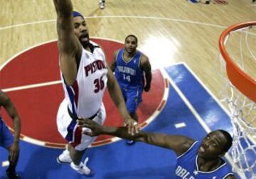 También llevó el 30 y el 36. Campeón con los Pistons en 2004 y cuatro veces all star, por talento puro ha sido uno de los mejores ala-pívots de la historia. Su carácter le convirtió, además, en un villano francamente entrañable.