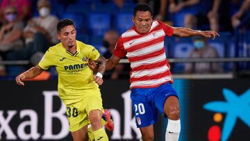 Carlos Bacca, delantero colombiano, debut&oacute; oficialmente con el Granada de Espa&ntilde;a en la primera fecha de la liga. Lo hizo ante Villarreal, su ex equipo.