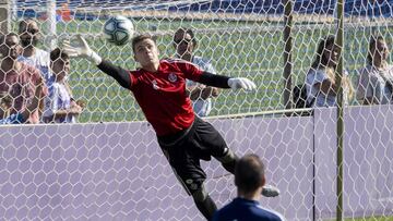 Convocatoria de "Primera" para afrontar el duelo en Marbella