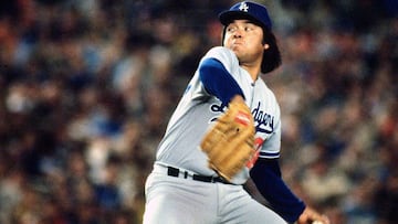 El Toro sorprendió a más de uno durante su temporada de novato en 1981, misma en la que alcanzó su única Serie Mundial. En aquella edición del Clásico de Otoño, Valenzuela enfrentó a uno de los equipos más identificados con la cultura estadounidense, los Yankees de Nueva York. El lanzador mexicano abrió el tercer juego con una actuación de nueve entradas y la victoria.