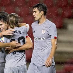 Morcillo da un paso al frente