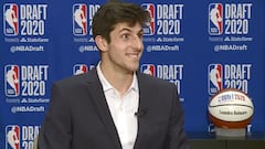 Así estaba Bolmaro antes de ser elegido en el Draft de la NBA: nervioso y sin saber ni qué decir