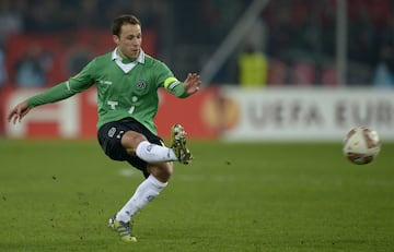 Steve Cherundolo en partido de Europa League.