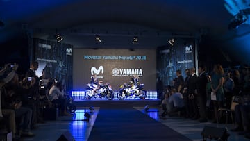 Valentino y Maverick presentan sus Yamaha para 2018