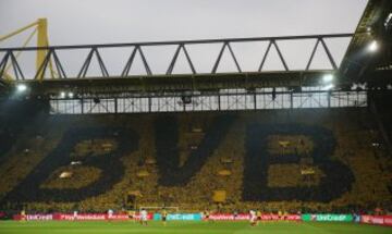 Imágenes de la antesala del duelo Dortmund-Mónaco en el Signal Iduna Park.