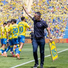 García Pimienta y el reto de cumplir contrato en el Sevilla