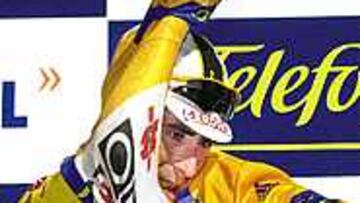 ESTRENO. Joseba Beloki se enfundó por primera vez el maillot oro.