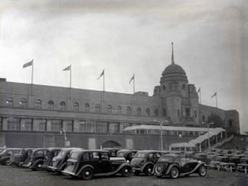 1948. Vista general de Wembley durante la ceremonia de inauguración de los Juegos Olí­mpicos de Londres de 1948.