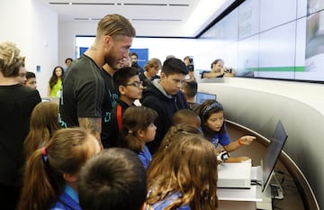 Ramos, Marcelo, Modric y Kovacic disfrutaron con los niños en un acto publicitario en USA