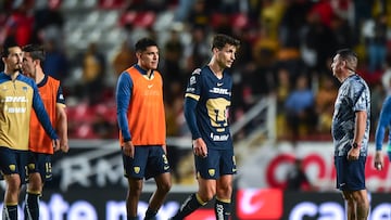 César Huerta was ordered off as Pumas fell by the minimum to Necaxa - complicating their chances of direct qualification to the playoffs.