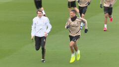 Casemiro es un tipo realmente feliz: el duelo al sprint más loco